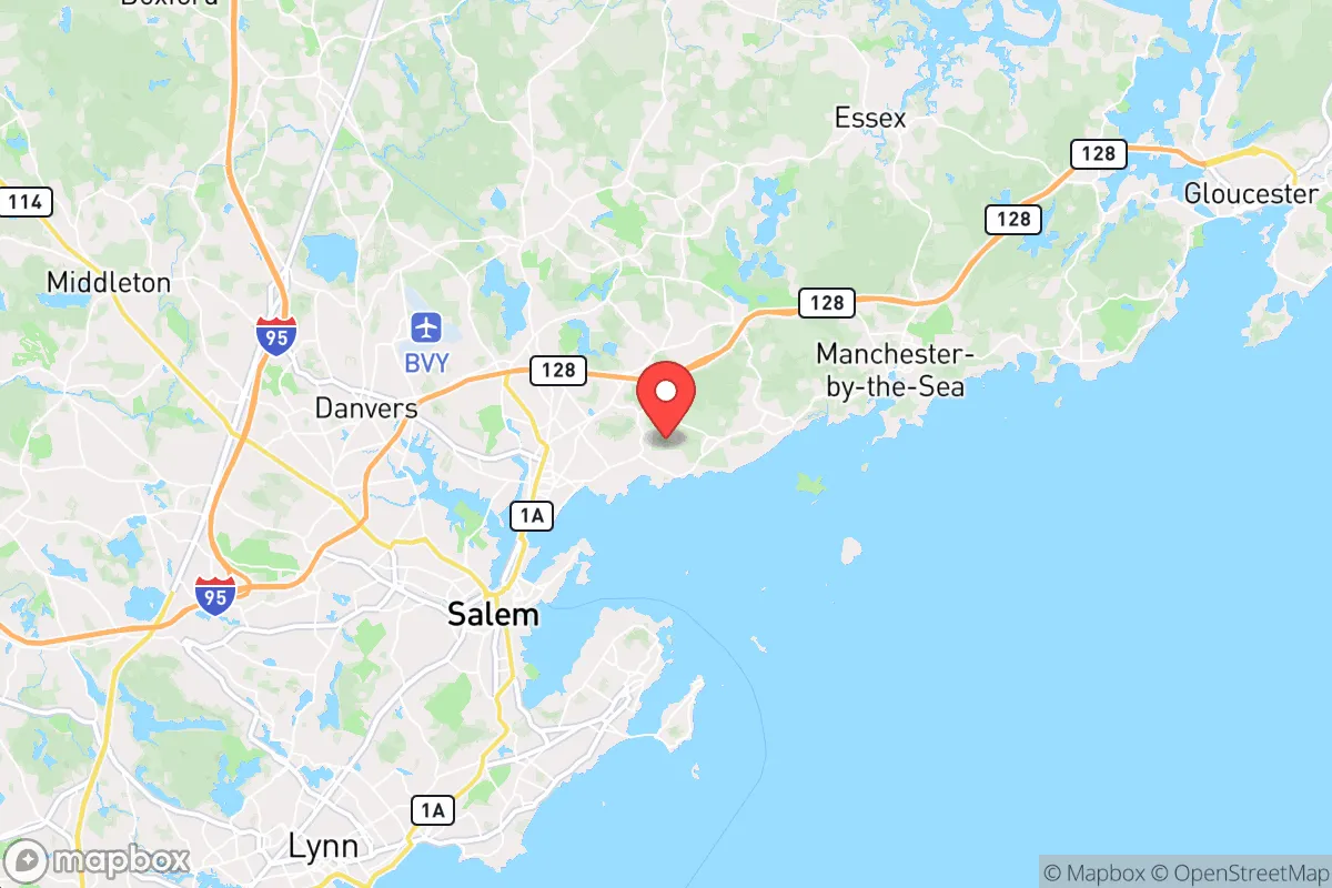 Map centered at 42.5583, -70.8434