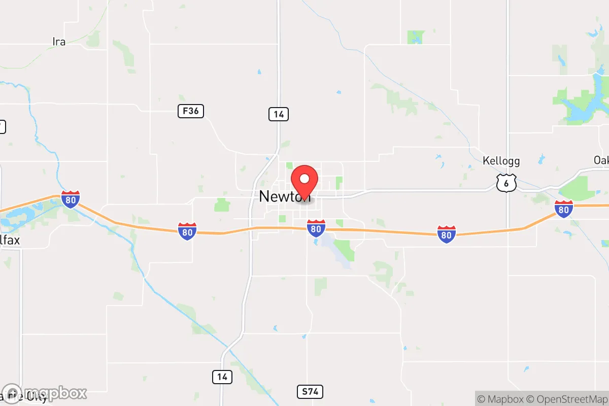 Map centered at 41.6963, -93.0405