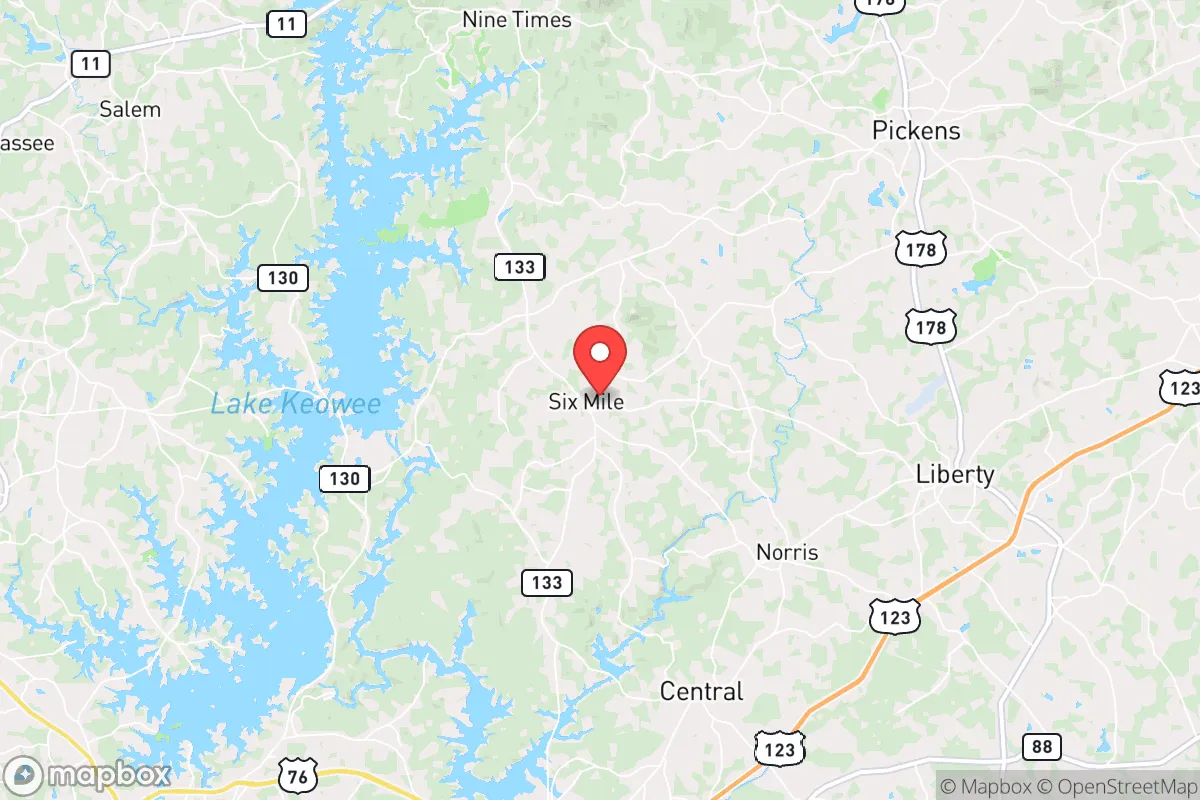 Map centered at 34.8079, -82.8154